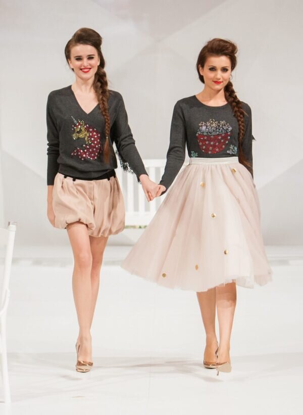 Knee Skirts
